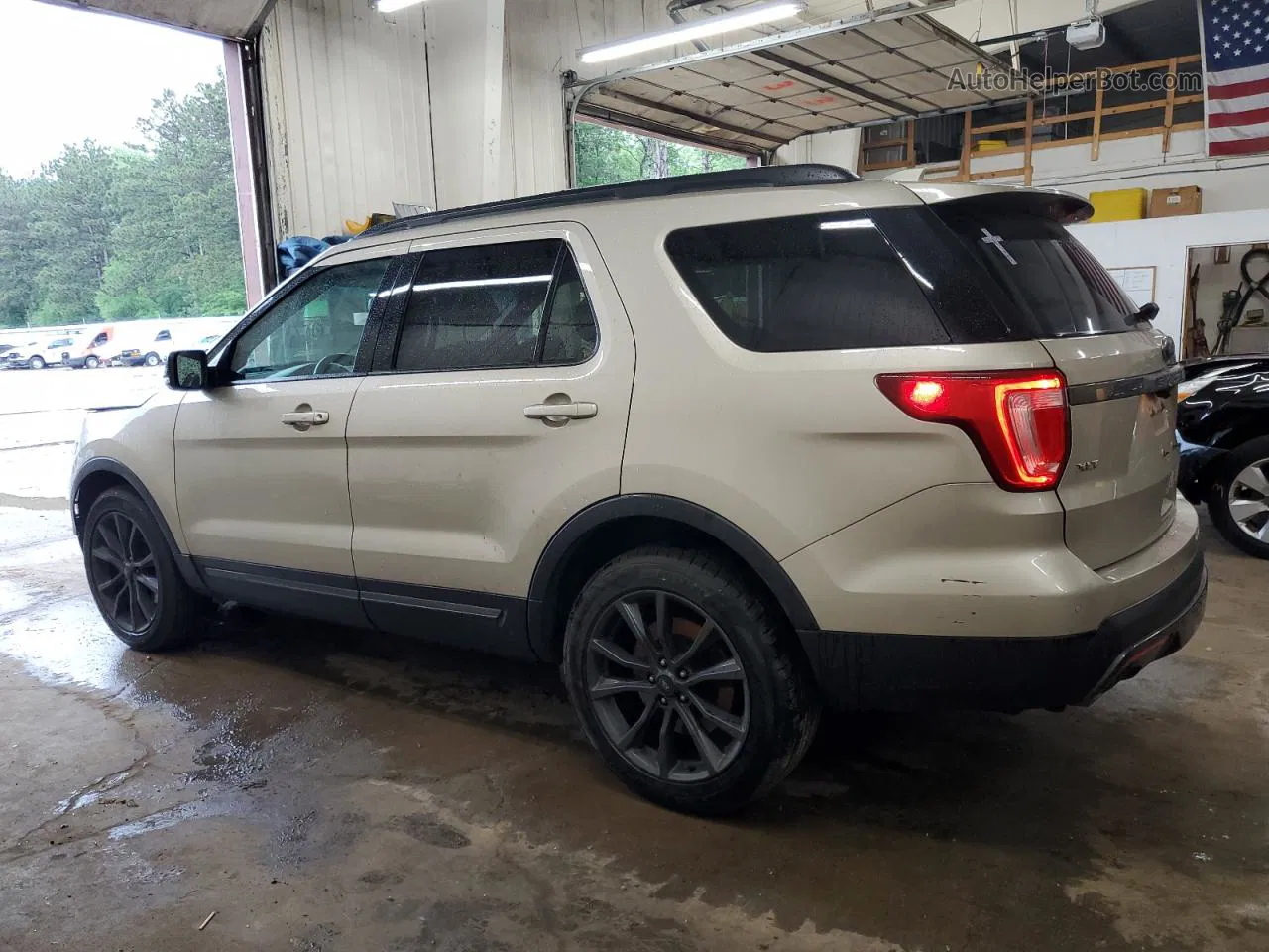 2017 Ford Explorer Xlt Silver vin: 1FM5K8D85HGA93448