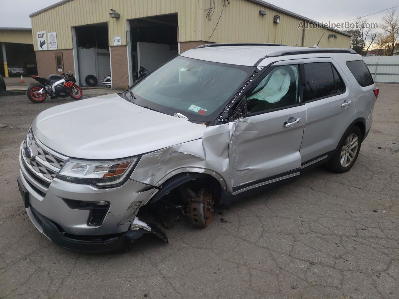 2018 Ford Explorer Xlt Silver vin: 1FM5K8D85JGA62108