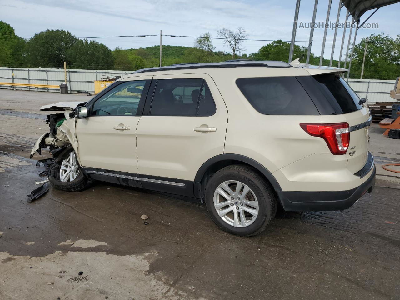 2018 Ford Explorer Xlt Beige vin: 1FM5K8D85JGB26843