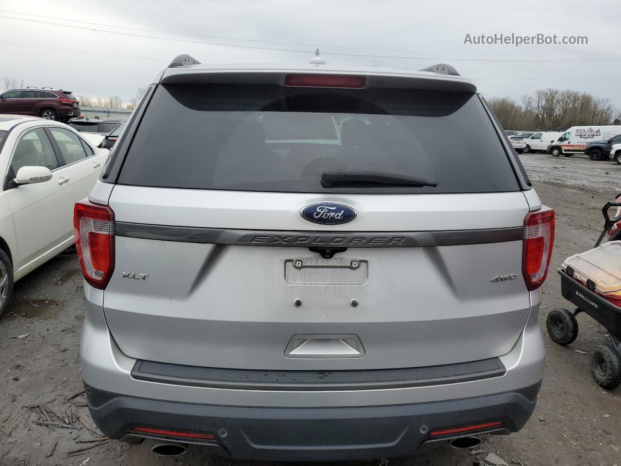 2018 Ford Explorer Xlt Silver vin: 1FM5K8D85JGB73290