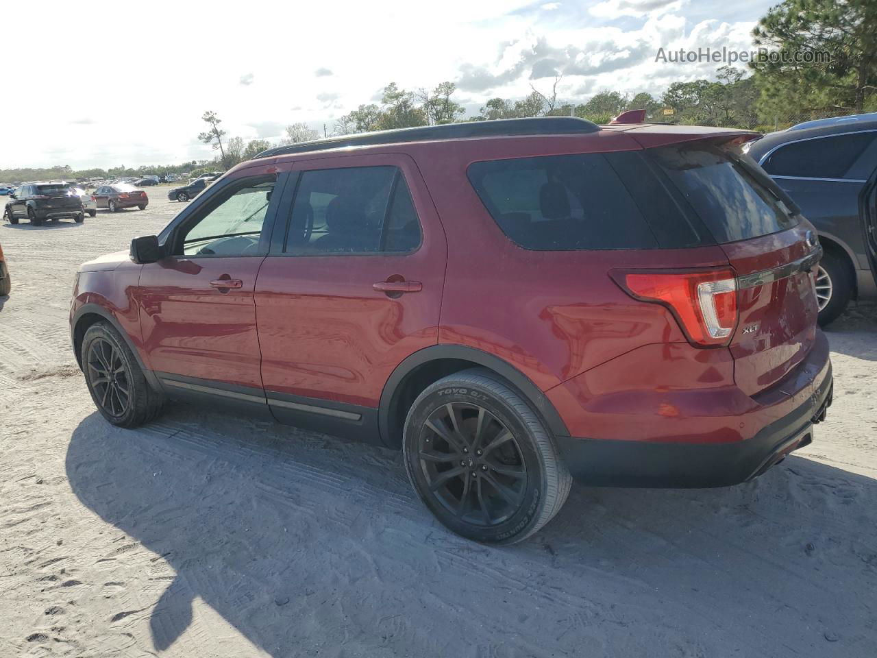 2017 Ford Explorer Xlt Burgundy vin: 1FM5K8D86HGB48733