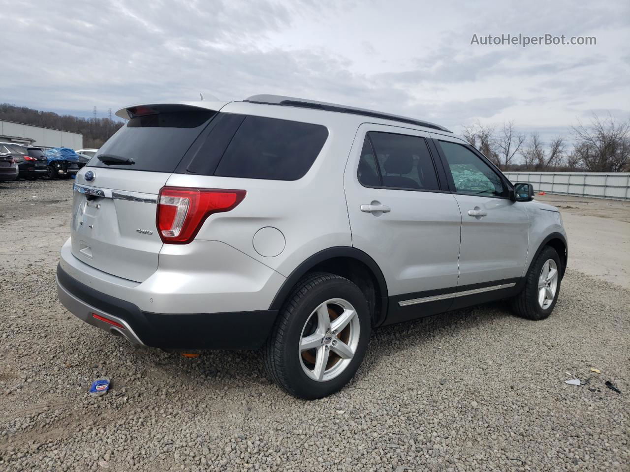 2017 Ford Explorer Xlt Silver vin: 1FM5K8D86HGB89041