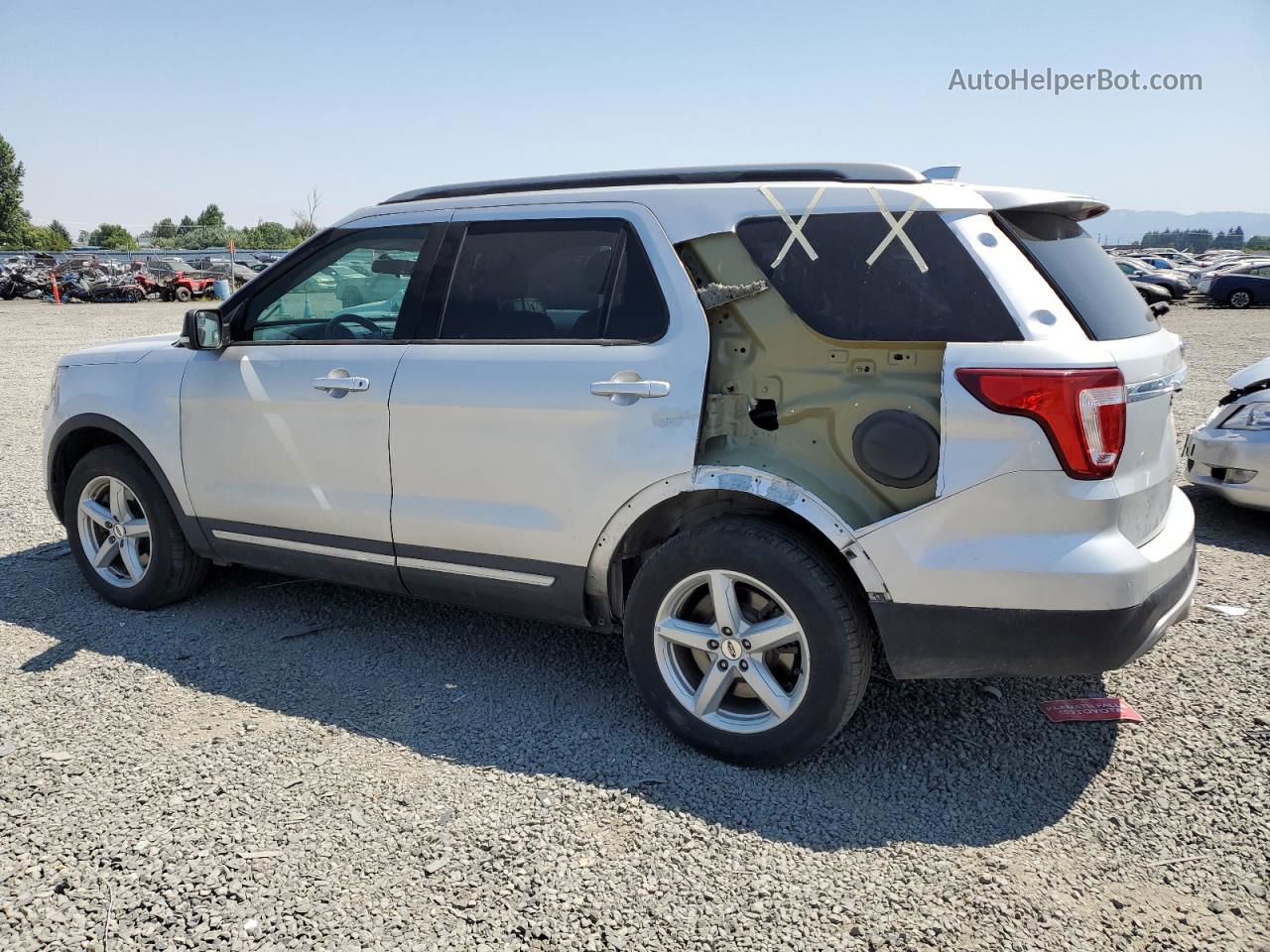 2017 Ford Explorer Xlt Silver vin: 1FM5K8D86HGC26511