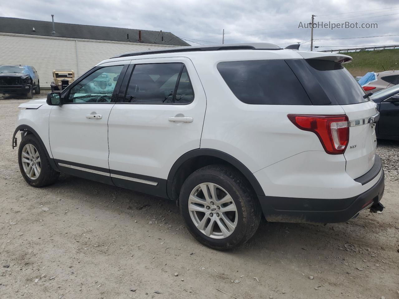 2018 Ford Explorer Xlt White vin: 1FM5K8D86JGB28505