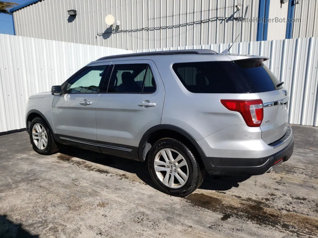 2018 Ford Explorer Xlt Silver vin: 1FM5K8D87JGC67980