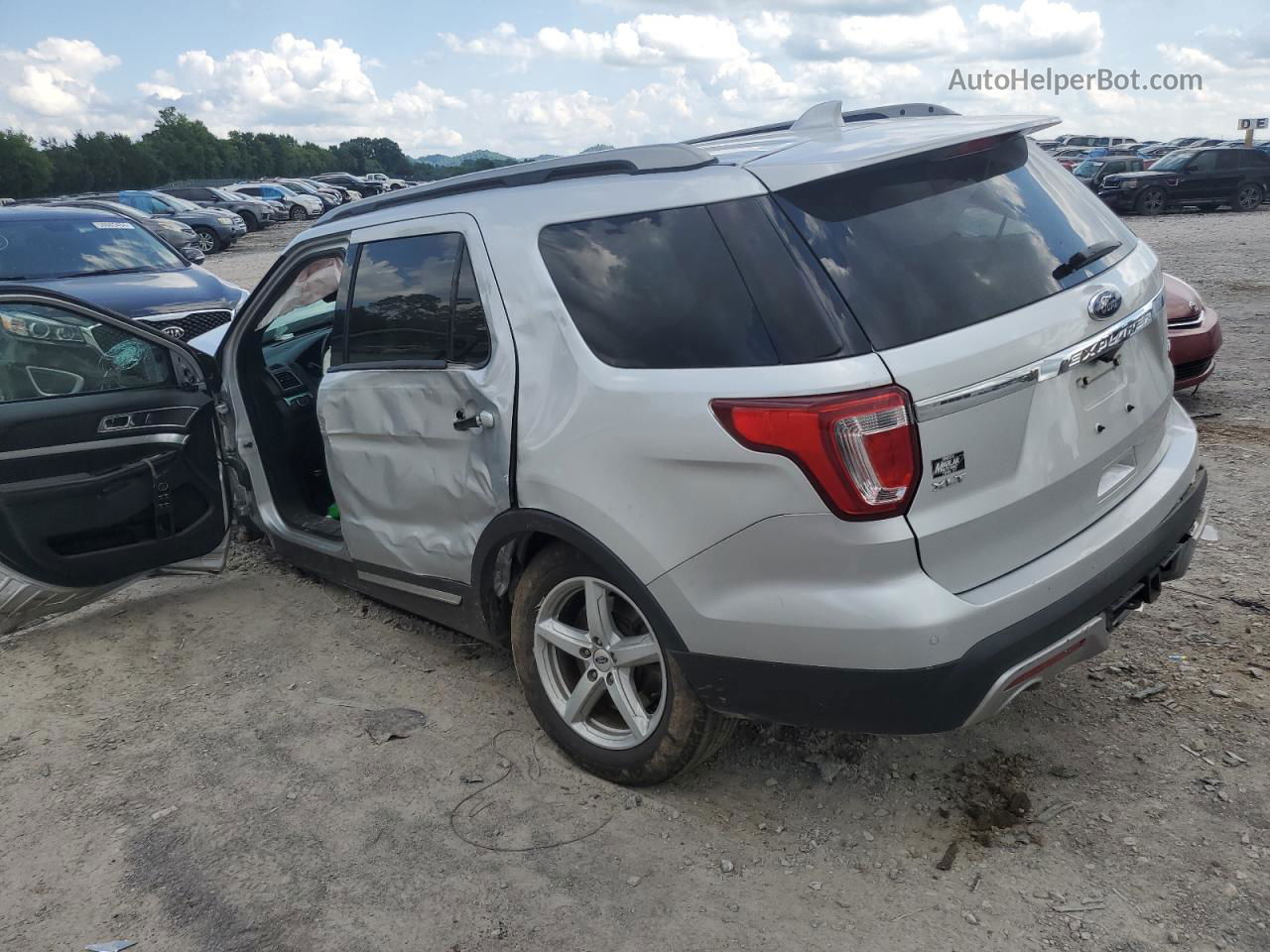 2017 Ford Explorer Xlt Silver vin: 1FM5K8D89HGA26349