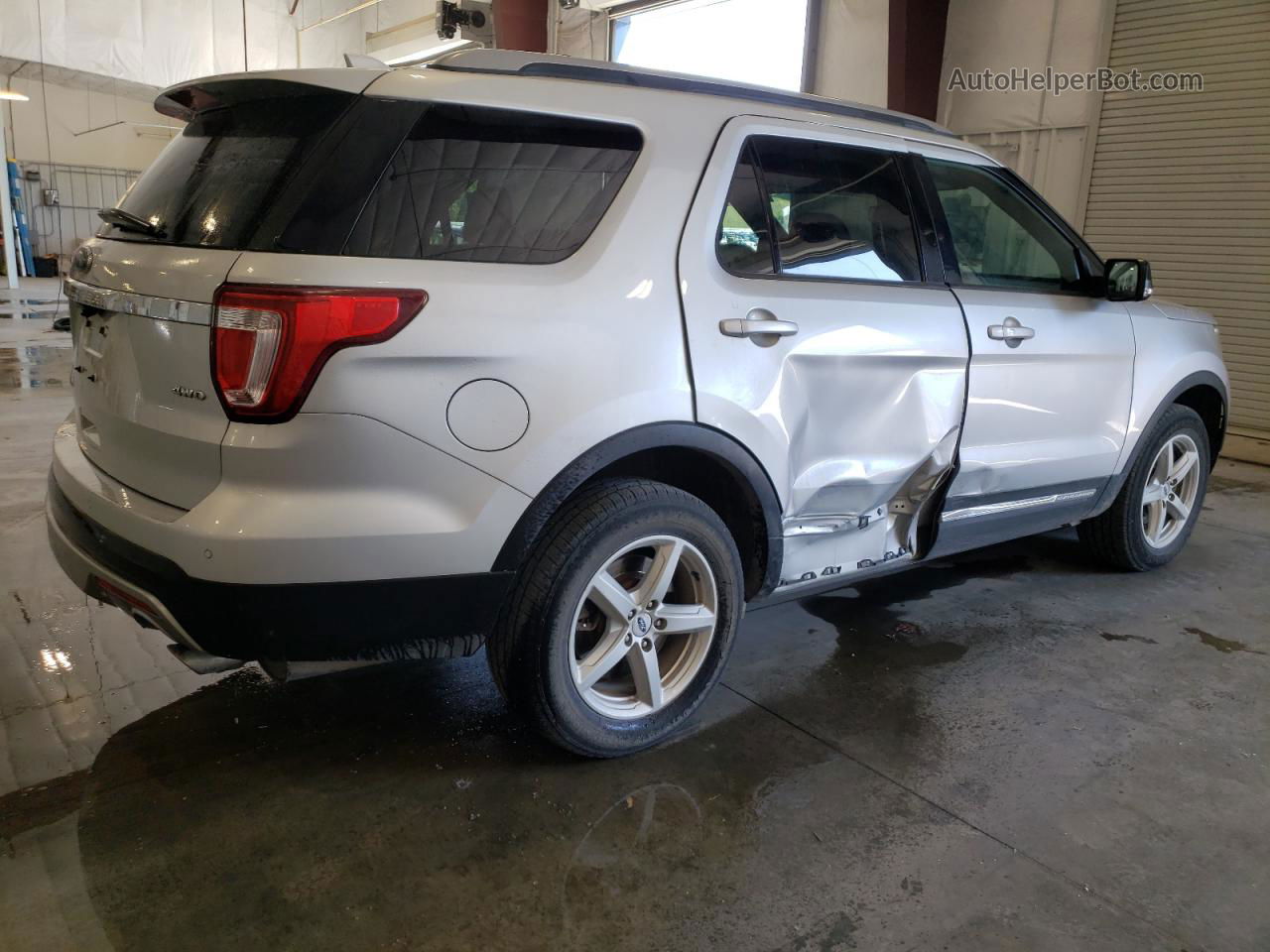 2017 Ford Explorer Xlt Silver vin: 1FM5K8D8XHGB86160