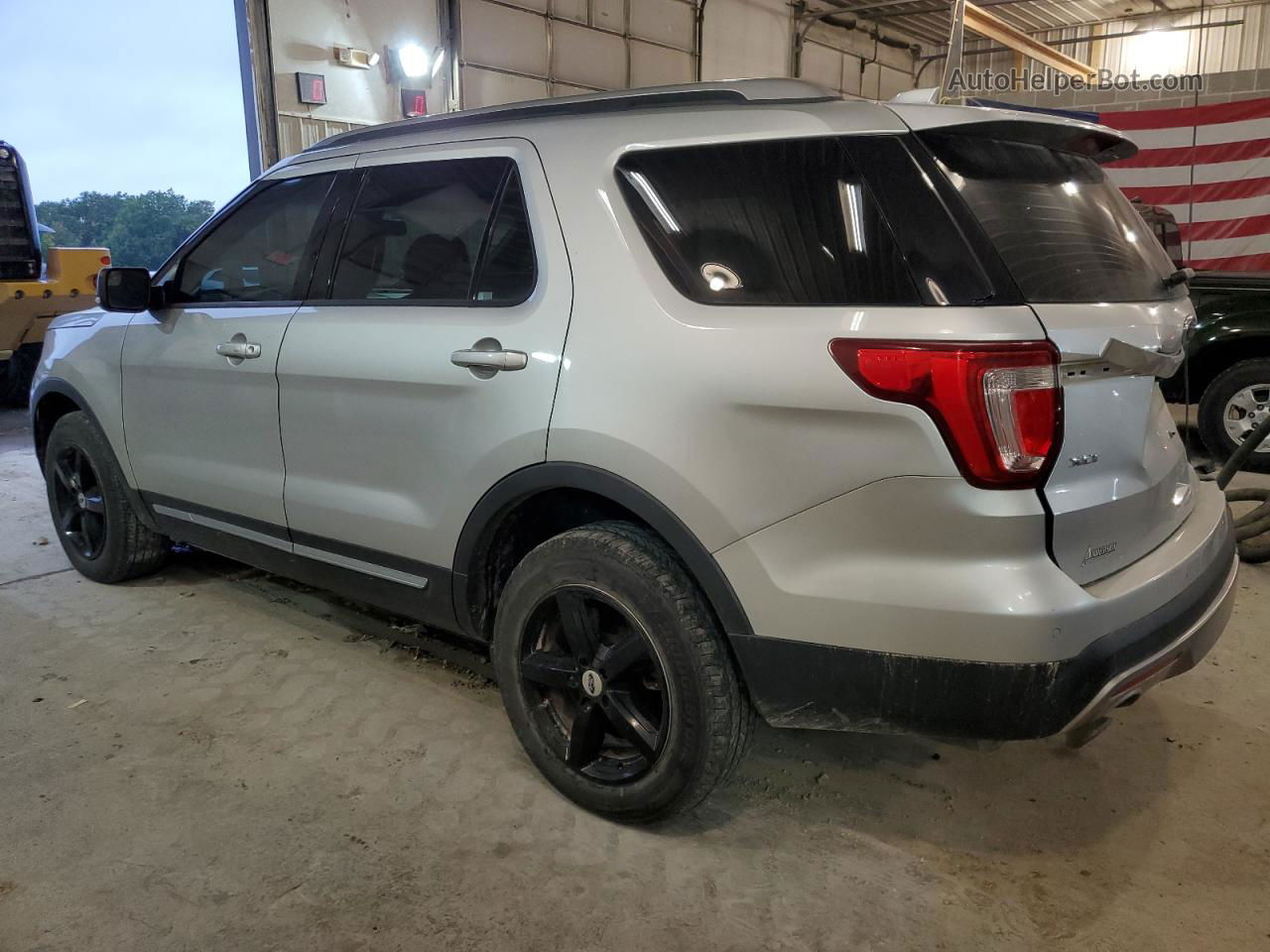 2016 Ford Explorer Xlt Серебряный vin: 1FM5K8DH2GGC58242