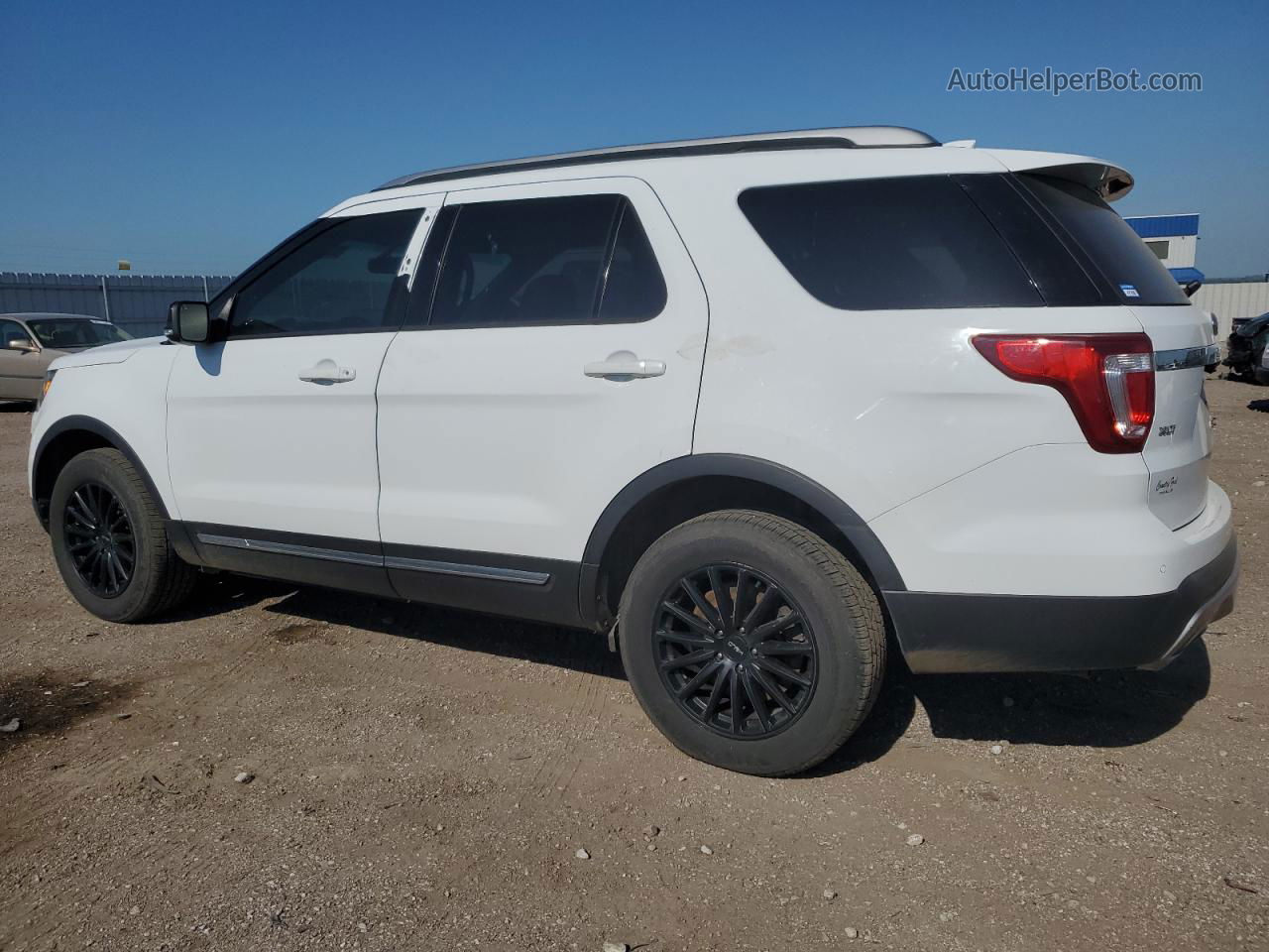 2017 Ford Explorer Xlt White vin: 1FM5K8DH2HGA65753