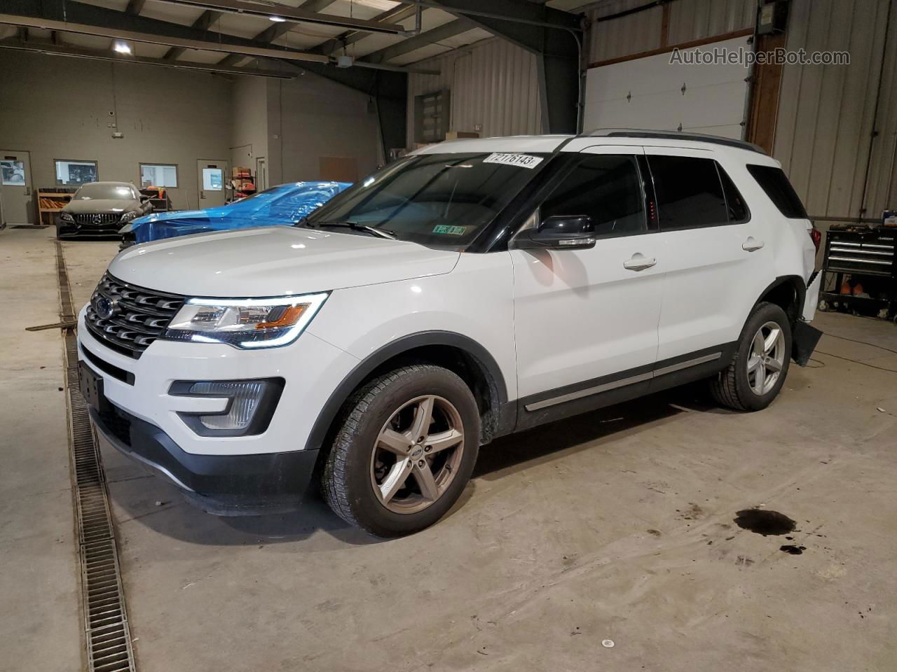 2017 Ford Explorer Xlt White vin: 1FM5K8DH7HGD74859