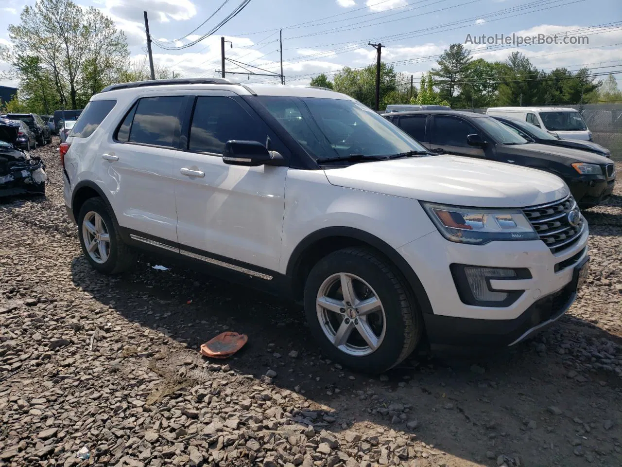 2017 Ford Explorer Xlt White vin: 1FM5K8DH9HGA25671