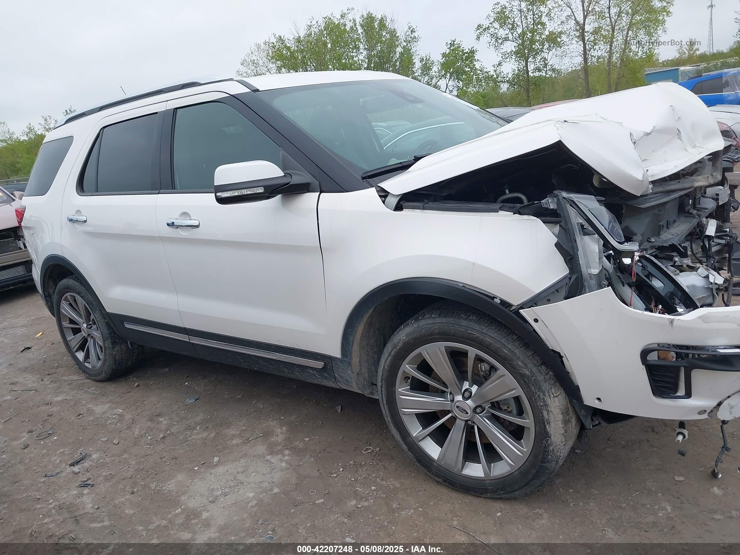 2018 Ford Explorer Limited Белый vin: 1FM5K8FHXJGB98294