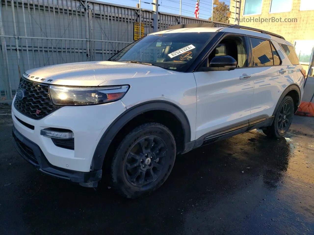 2020 Ford Explorer St White vin: 1FM5K8GC7LGB74296