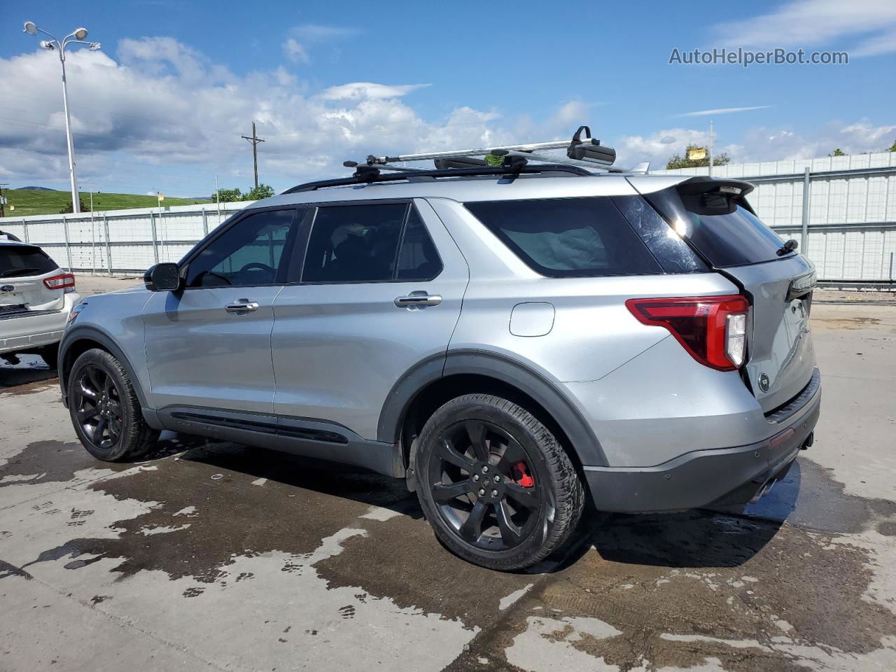 2020 Ford Explorer St Серебряный vin: 1FM5K8GCXLGA81319