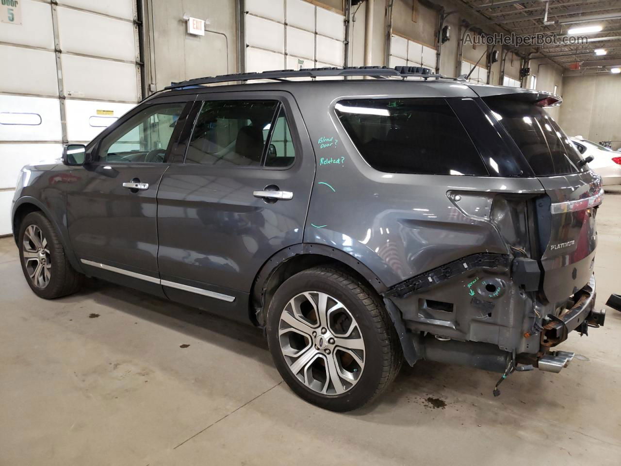 2018 Ford Explorer Platinum Угольный vin: 1FM5K8HT1JGC24234