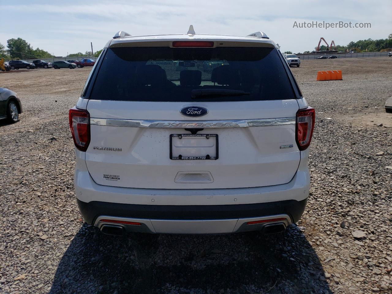 2017 Ford Explorer Platinum White vin: 1FM5K8HT2HGE31547