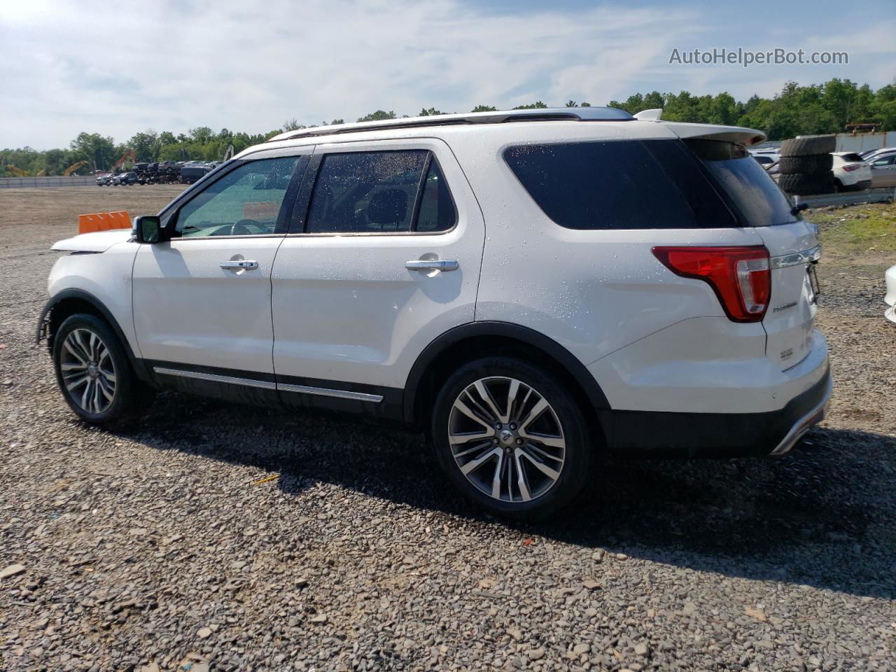 2017 Ford Explorer Platinum White vin: 1FM5K8HT2HGE31547