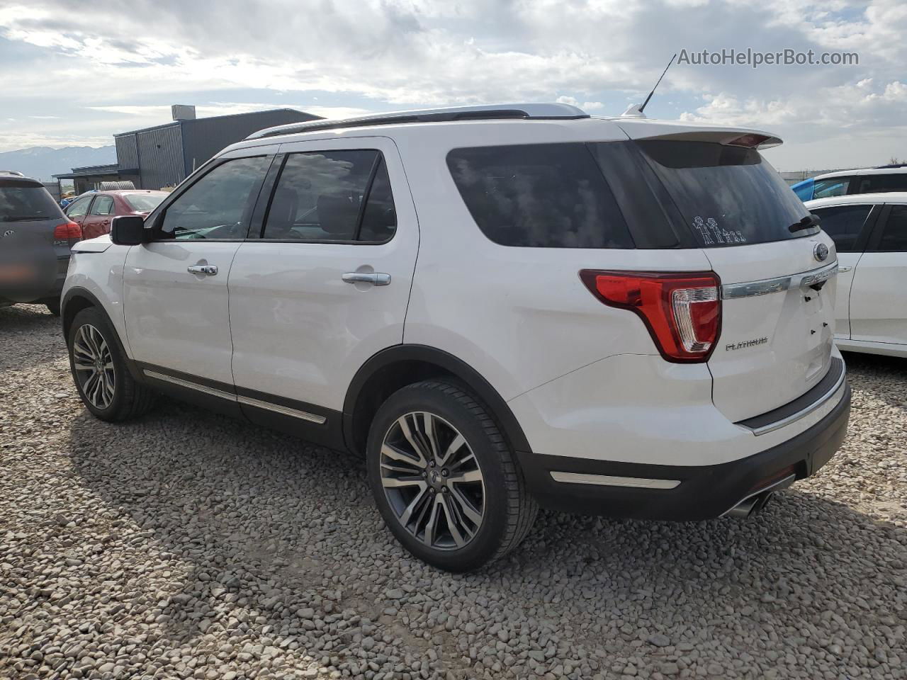 2018 Ford Explorer Platinum White vin: 1FM5K8HT2JGC96737