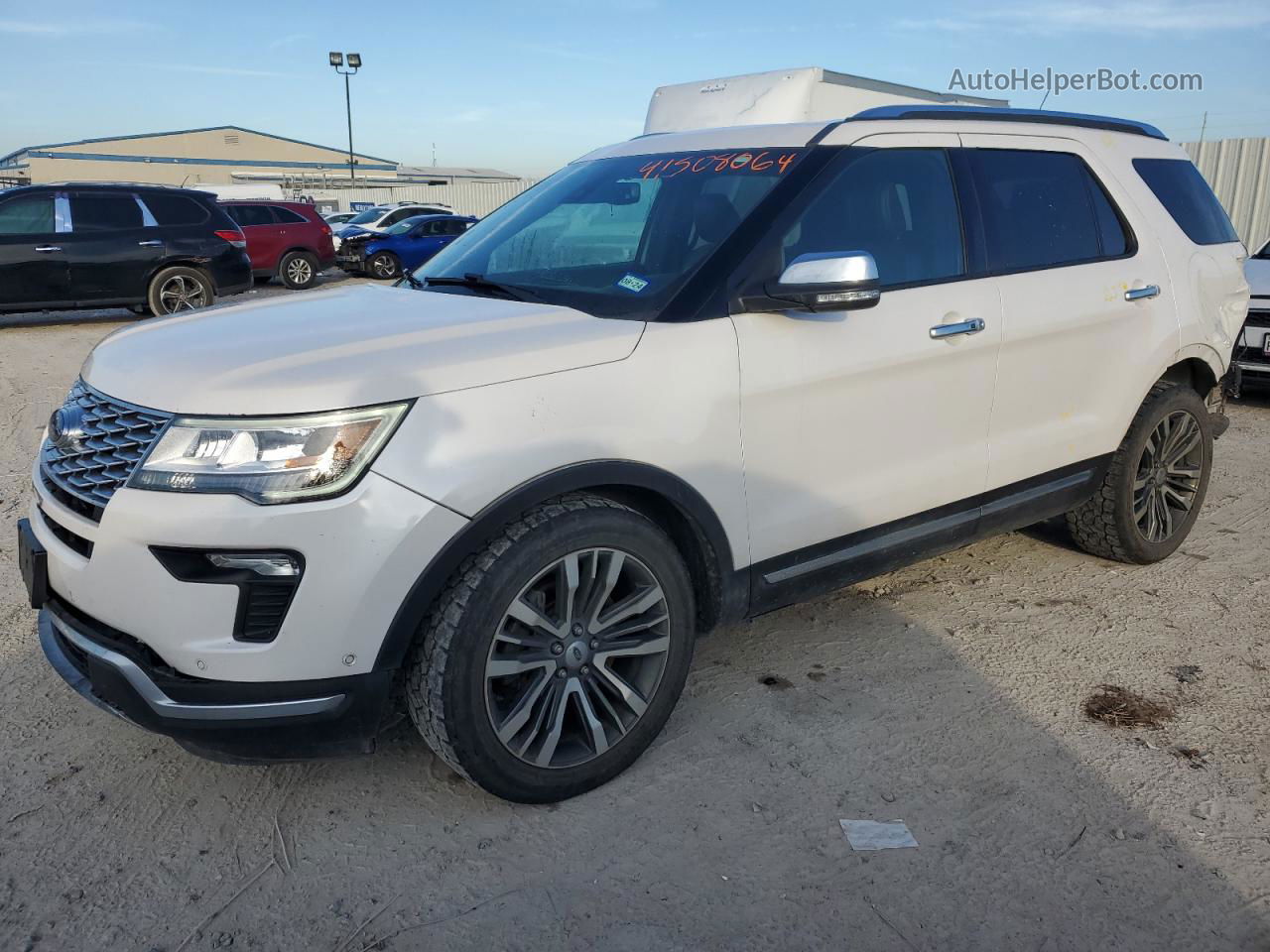 2018 Ford Explorer Platinum Белый vin: 1FM5K8HT7JGA50346