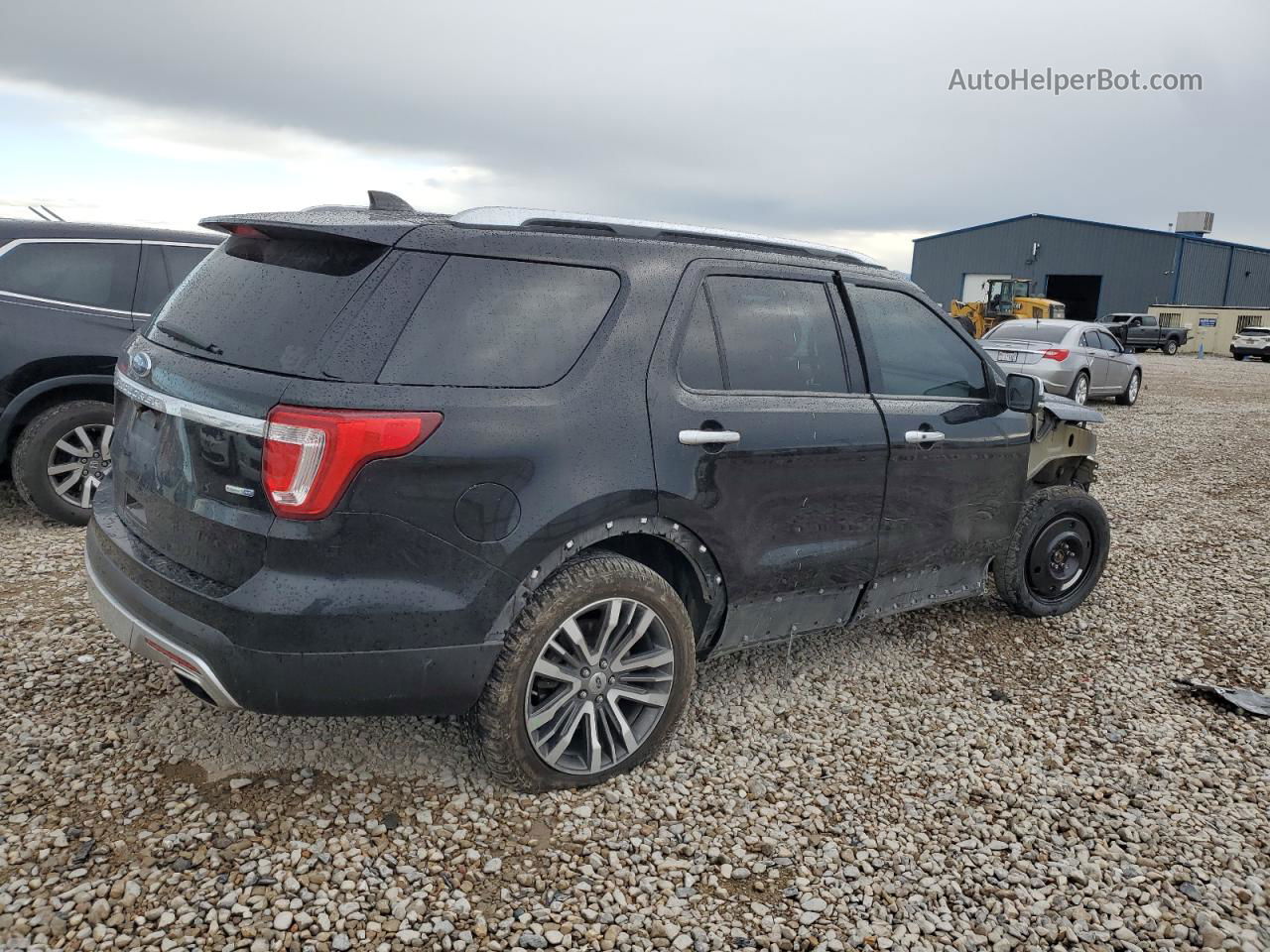 2017 Ford Explorer Platinum Black vin: 1FM5K8HT8HGD17598