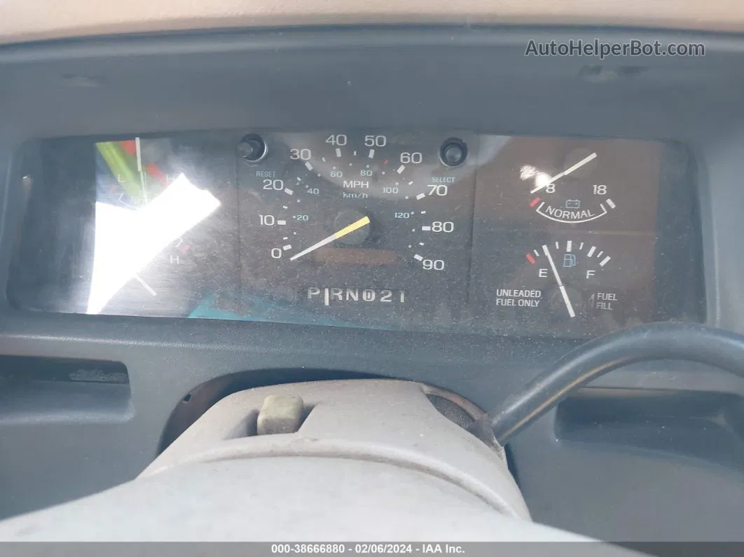 1996 Ford Aerostar   Beige vin: 1FMCA11U2TZB55128