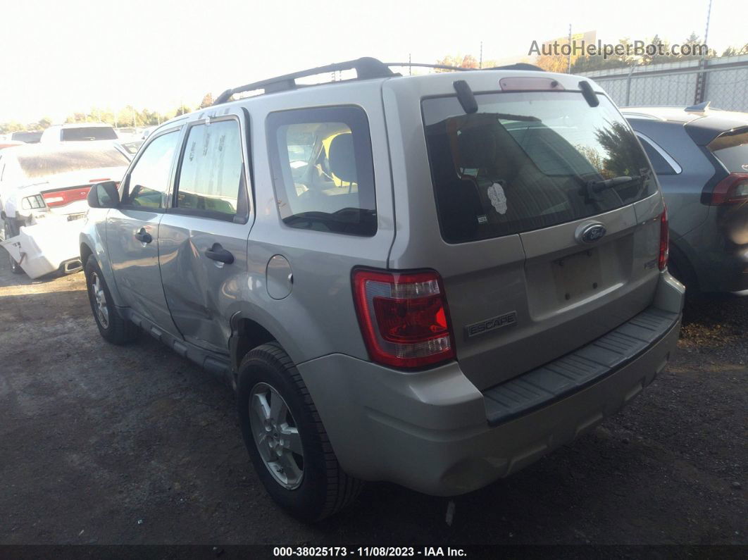 2009 Ford Escape Xls Белый vin: 1FMCU02729KC97457