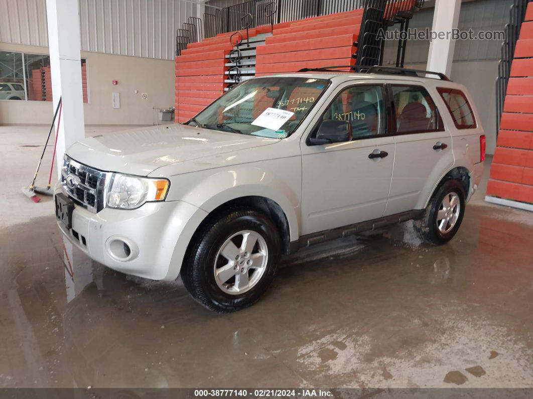 2009 Ford Escape Xls/xls Manual White vin: 1FMCU02749KC39902