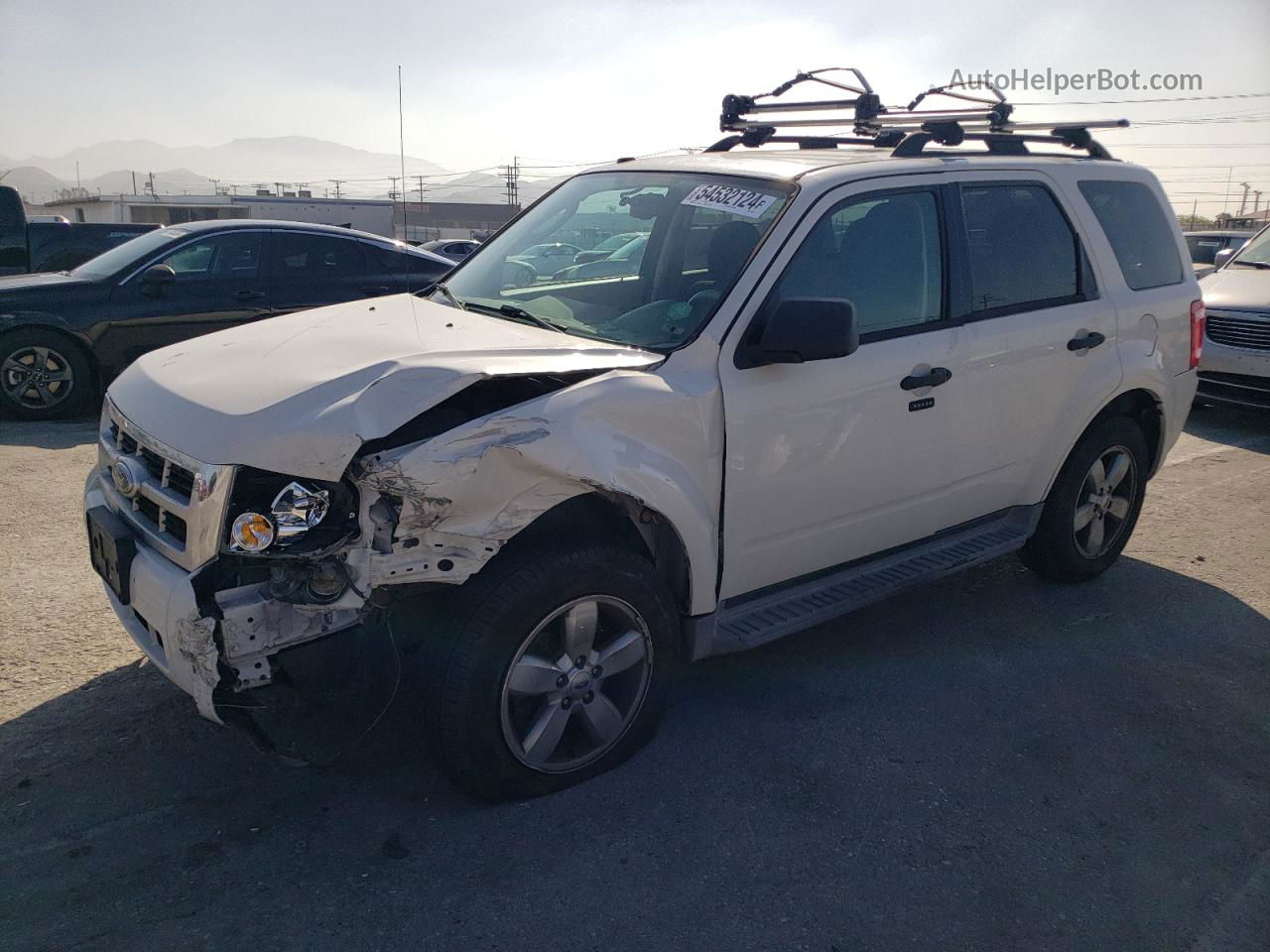 2009 Ford Escape Xlt White vin: 1FMCU03719KB54952