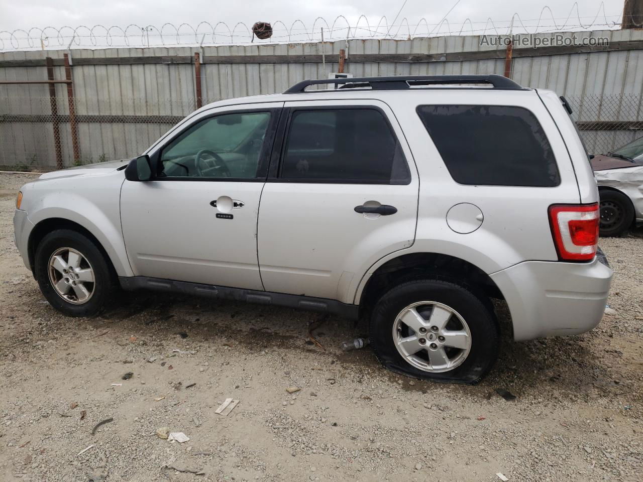 2009 Ford Escape Xlt Silver vin: 1FMCU03729KA12030