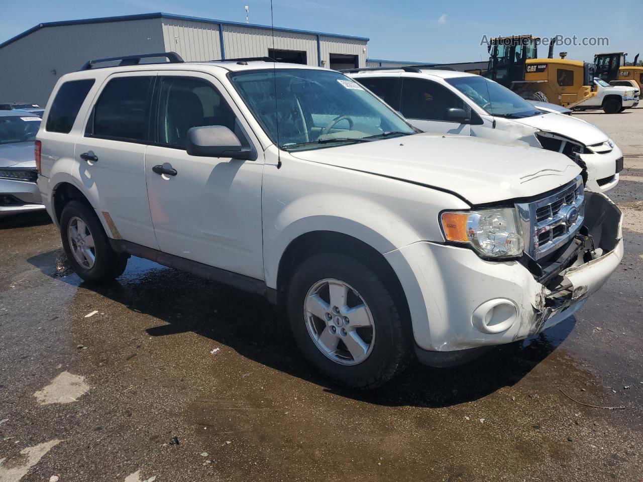 2009 Ford Escape Xlt White vin: 1FMCU03749KB70451