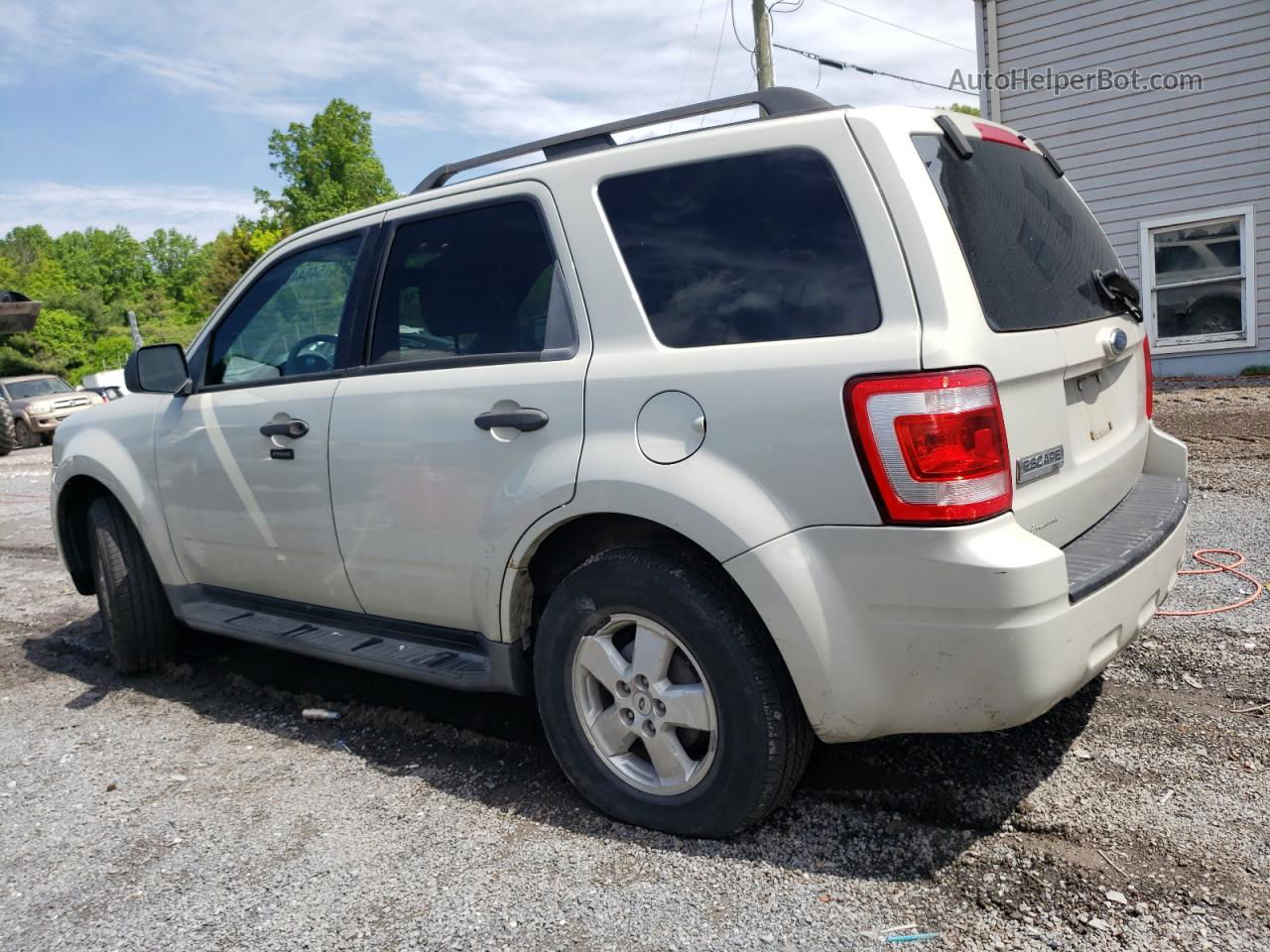 2009 Ford Escape Xlt Beige vin: 1FMCU03789KA93082