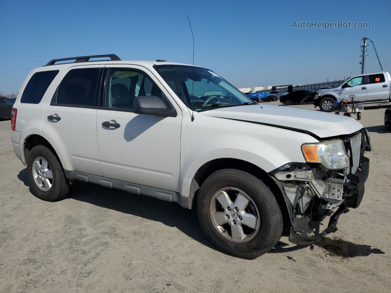 2009 Ford Escape Xlt White vin: 1FMCU03G09KC25512