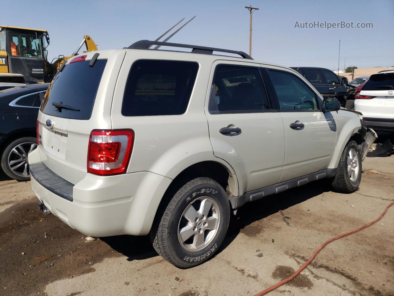 2009 Ford Escape Xlt Beige vin: 1FMCU03G59KA49749