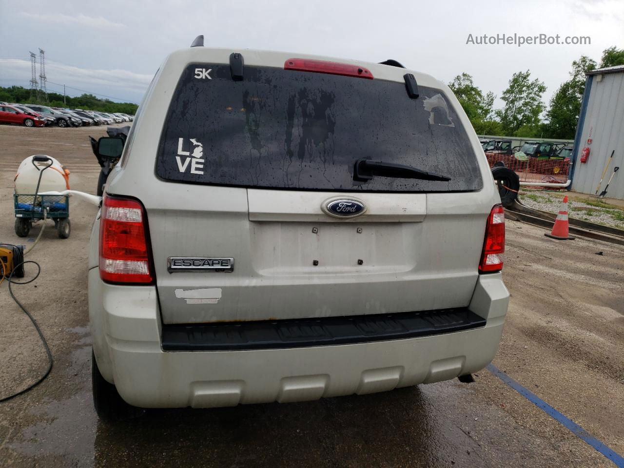 2009 Ford Escape Xlt White vin: 1FMCU03G79KD06040