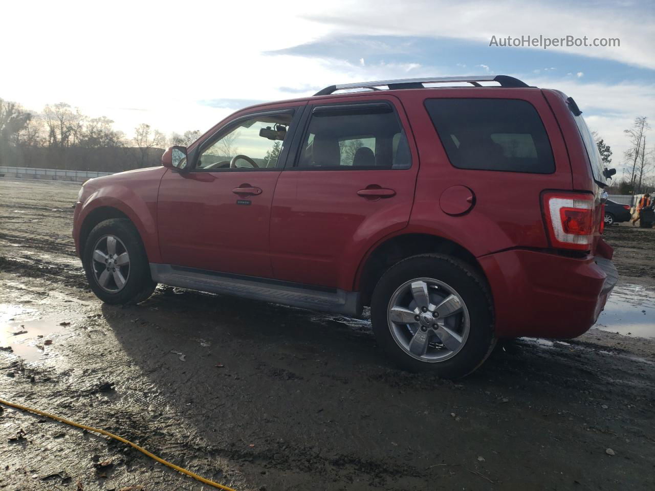 2009 Ford Escape Limited Red vin: 1FMCU04G99KC04771