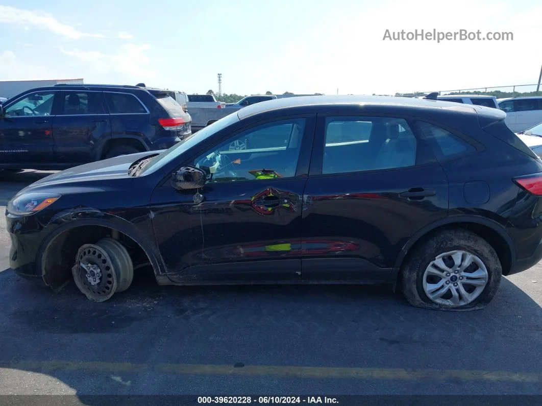 2021 Ford Escape S Черный vin: 1FMCU0F62MUA76665