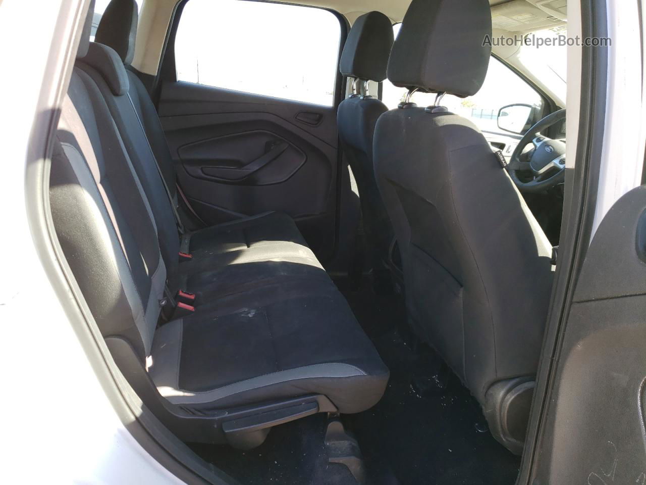 2015 Ford Escape S Белый vin: 1FMCU0F70FUB45459