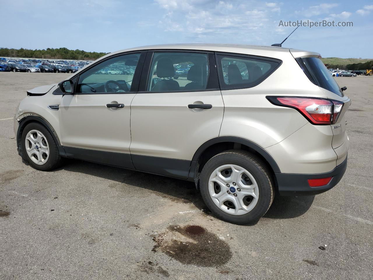 2017 Ford Escape S Золотой vin: 1FMCU0F70HUD04354