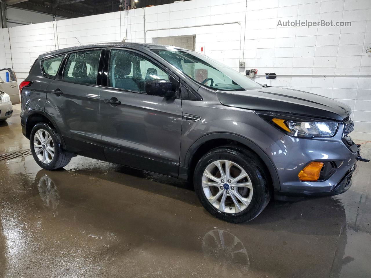 2019 Ford Escape S Серый vin: 1FMCU0F70KUC04455