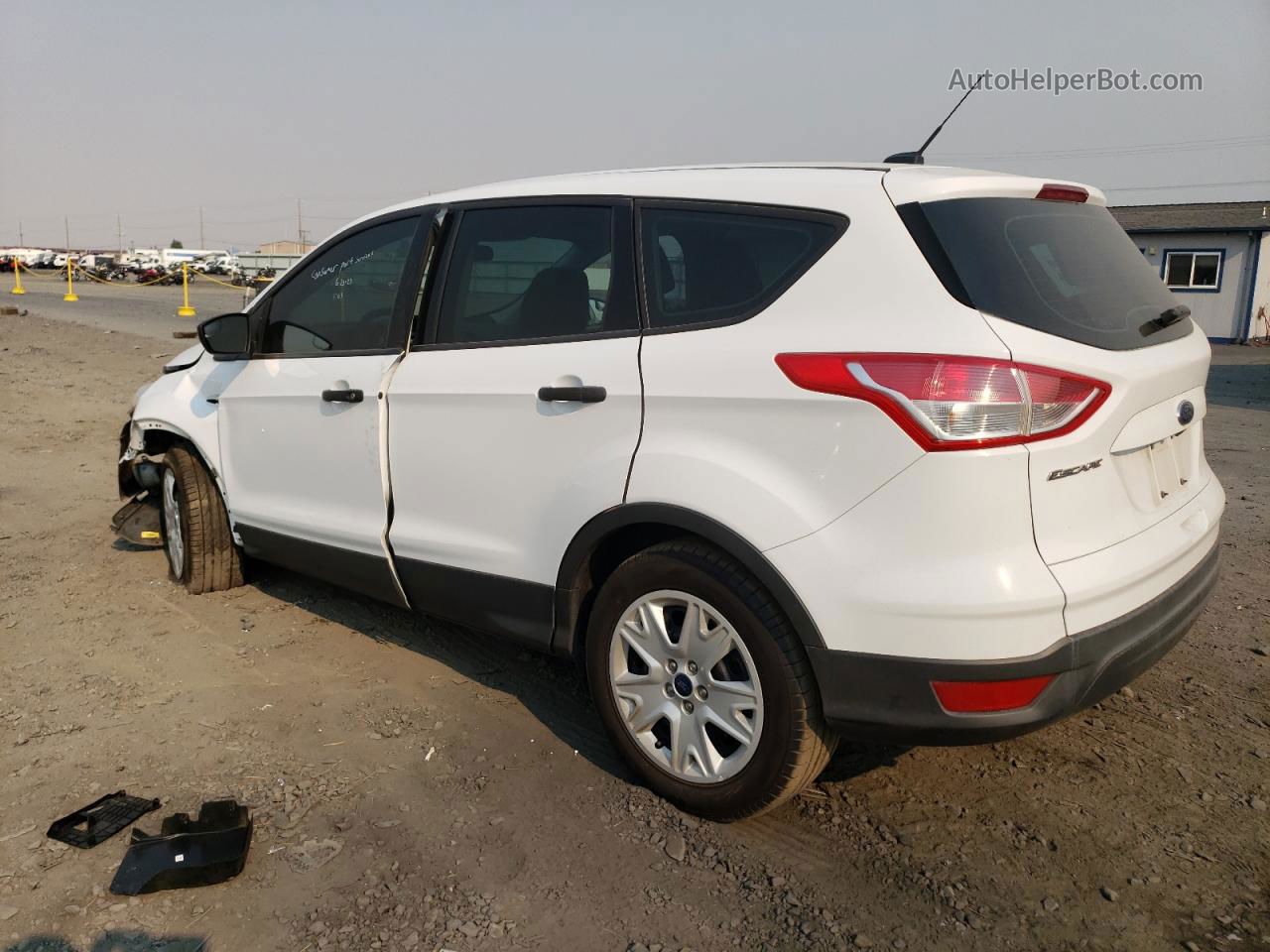 2016 Ford Escape S White vin: 1FMCU0F71GUC12586