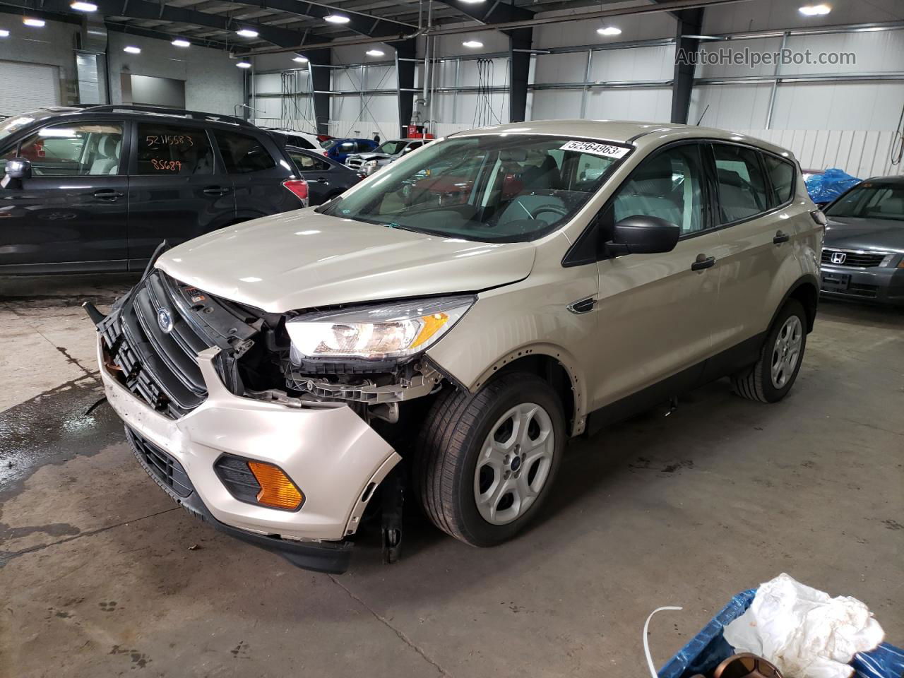 2017 Ford Escape S Золотой vin: 1FMCU0F71HUE73220