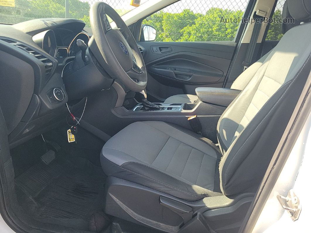 2019 Ford Escape S vin: 1FMCU0F71KUA65663