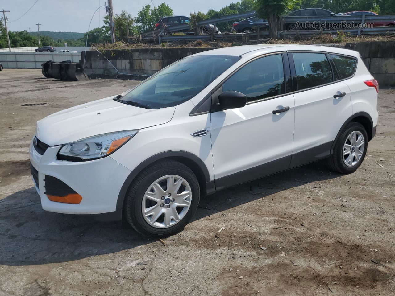 2016 Ford Escape S White vin: 1FMCU0F72GUA85315