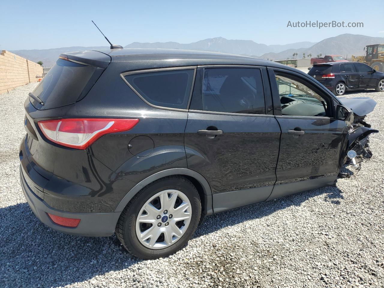 2014 Ford Escape S Черный vin: 1FMCU0F73EUC34313