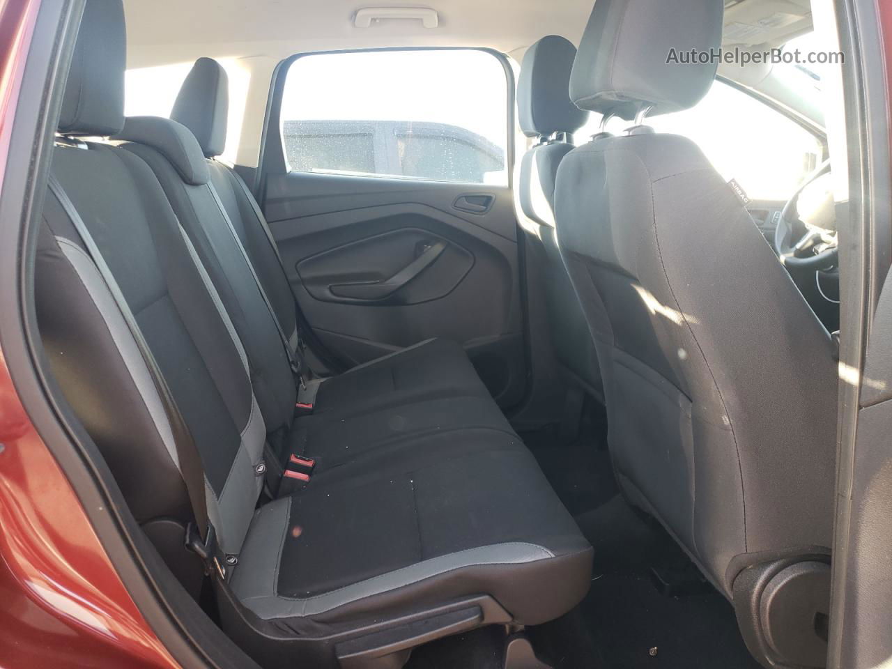 2015 Ford Escape S Бордовый vin: 1FMCU0F73FUB38327