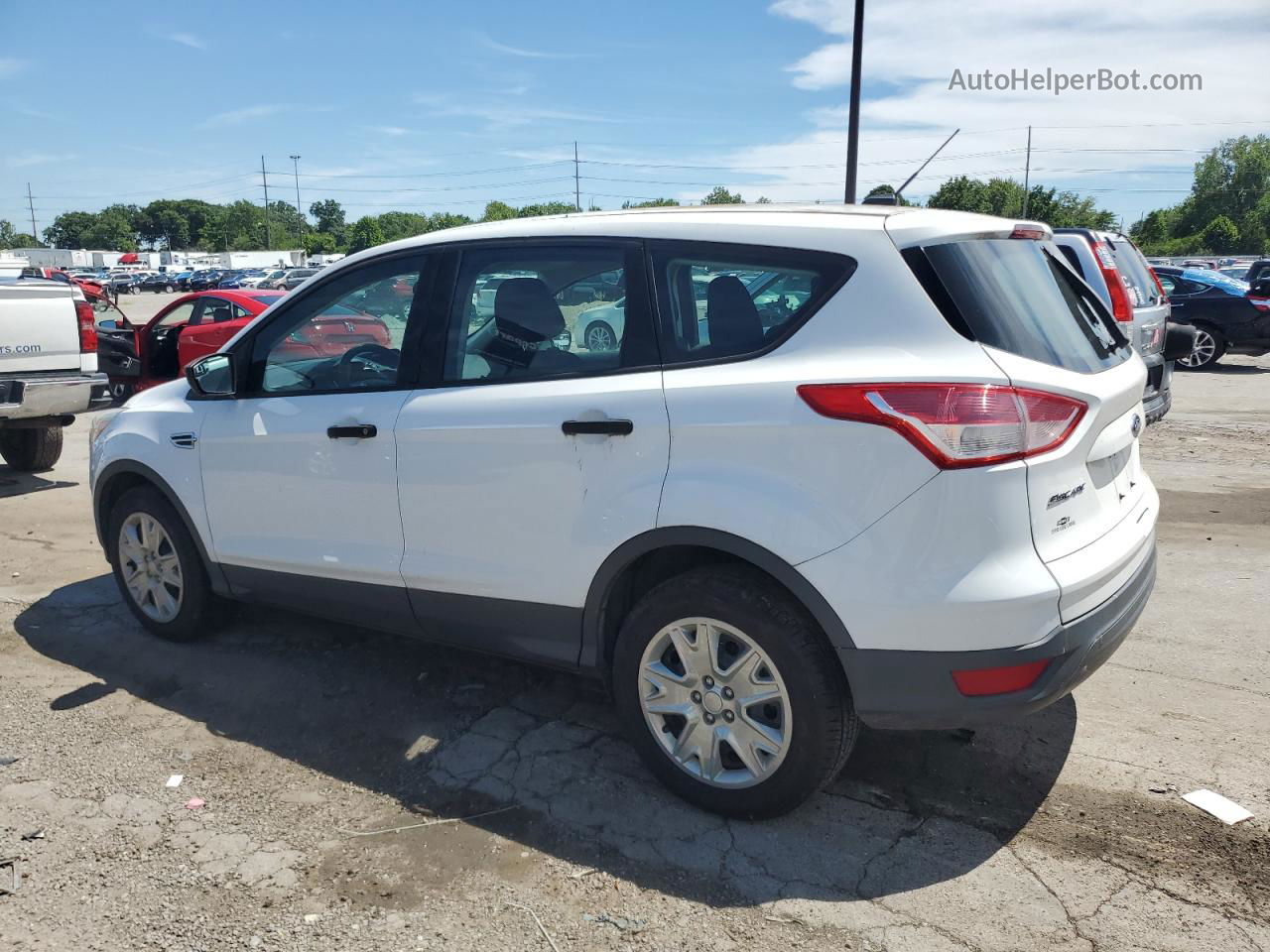 2013 Ford Escape S White vin: 1FMCU0F74DUC08303