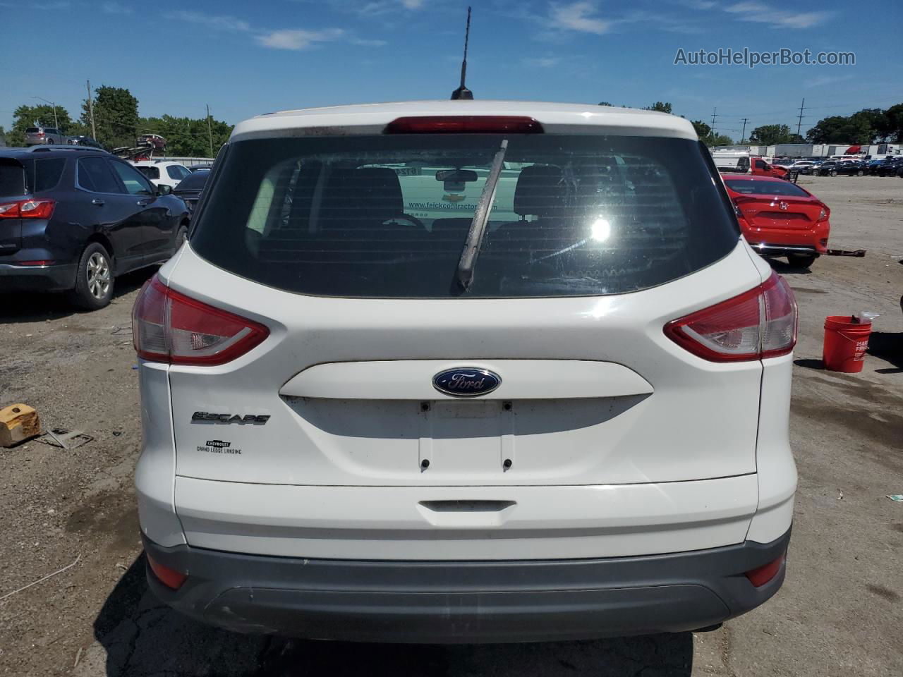 2013 Ford Escape S White vin: 1FMCU0F74DUC08303