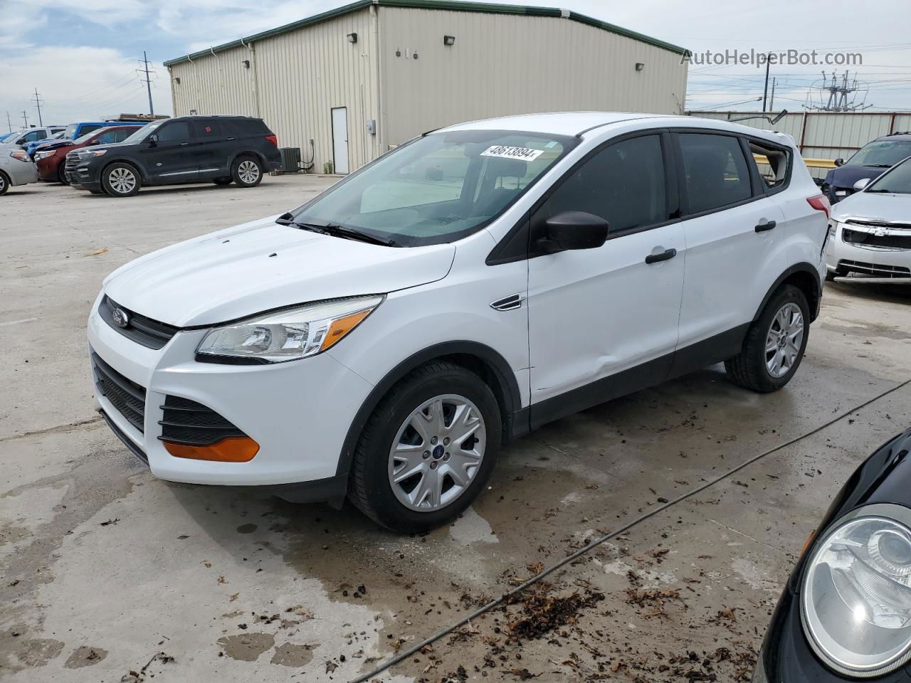 2014 Ford Escape S White vin: 1FMCU0F75EUA21377