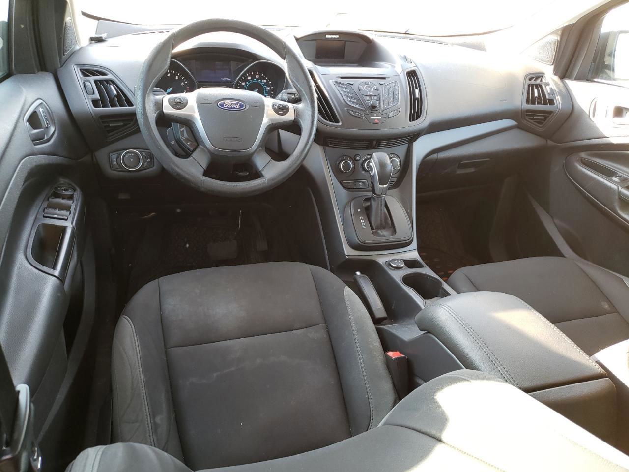 2015 Ford Escape S Красный vin: 1FMCU0F75FUB07628