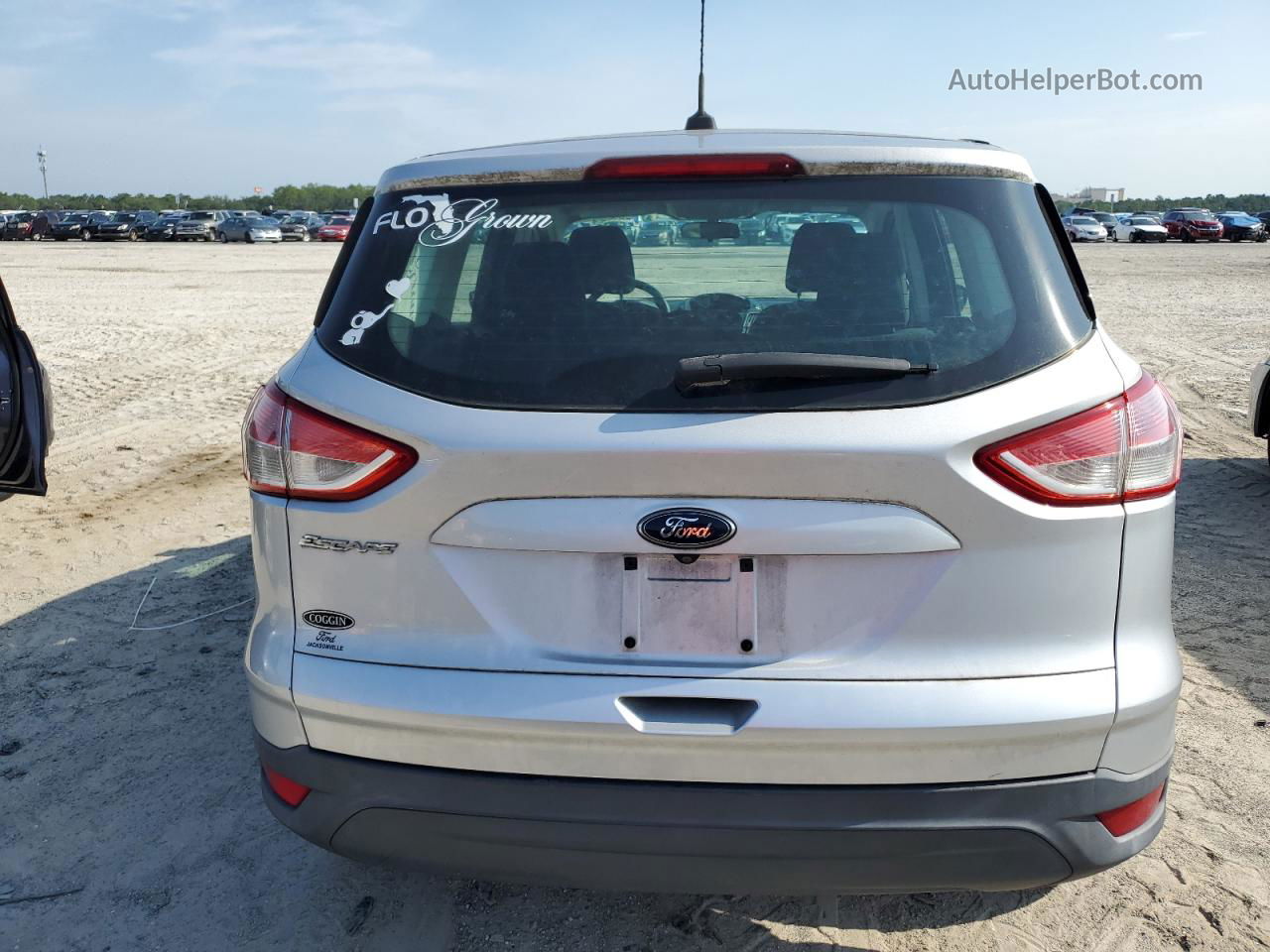 2015 Ford Escape S Серебряный vin: 1FMCU0F75FUC40311